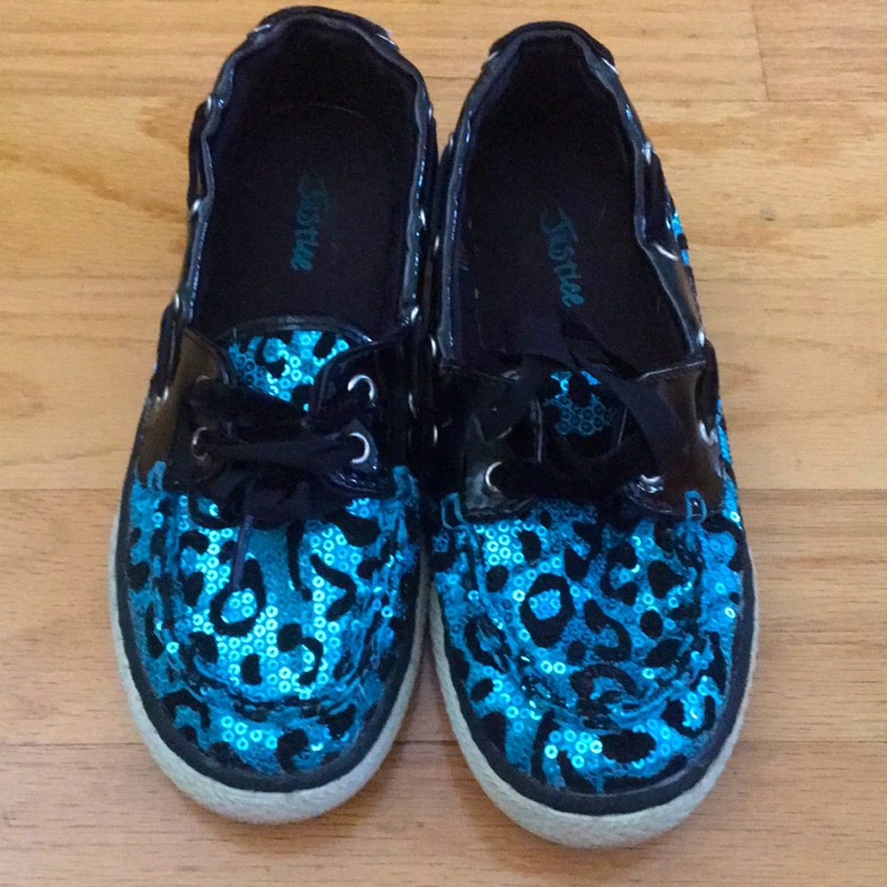 Justice girls loafers 👞